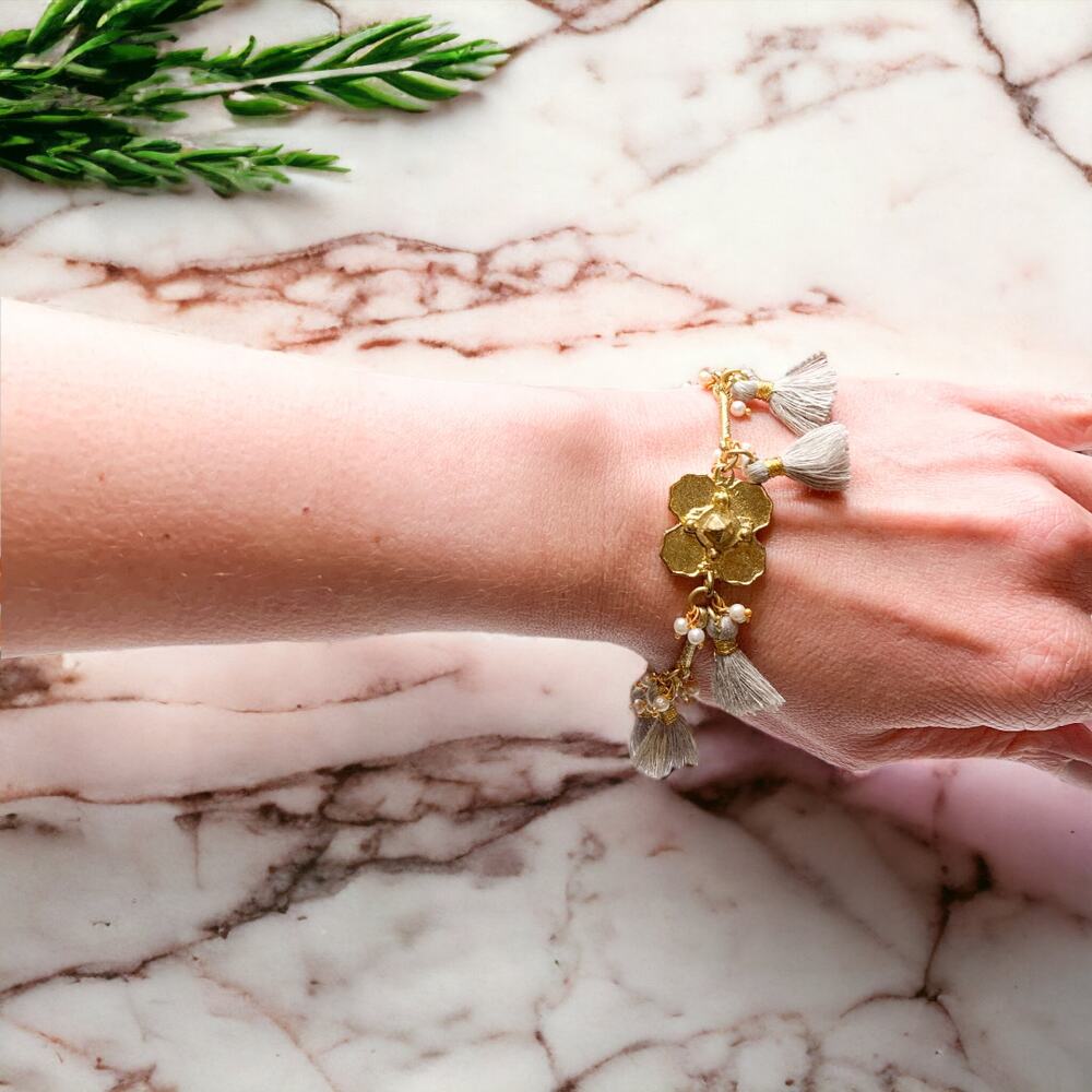 Shiraleah Freya Tassel Bar Chain Boho Bracelet Gray